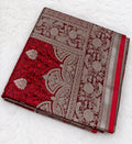 Weinroter Banarasi-Saree mit Zari-Webmuster