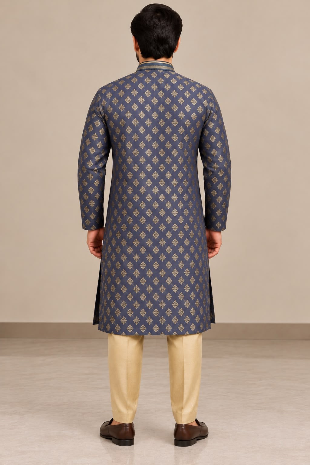 Men's Grey Kurta with Gold Pattern and Beige Trousers 40 Size