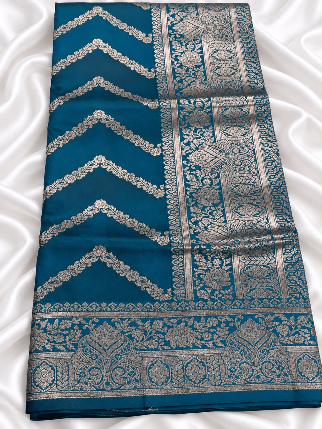 Saree mit Zickzack