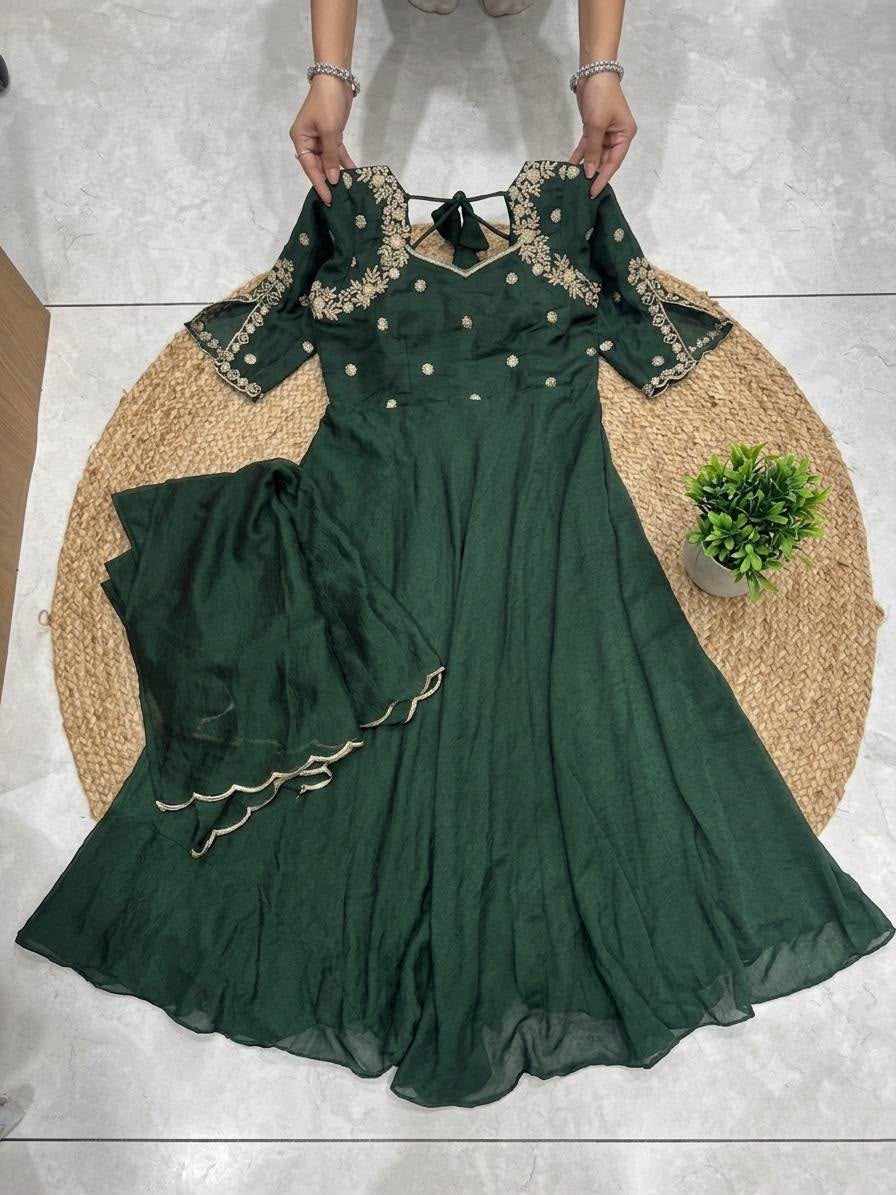 VANYA EMERALD ✨ – Sparkling Georgette Glimmer Gown with Dupatta 2XL
