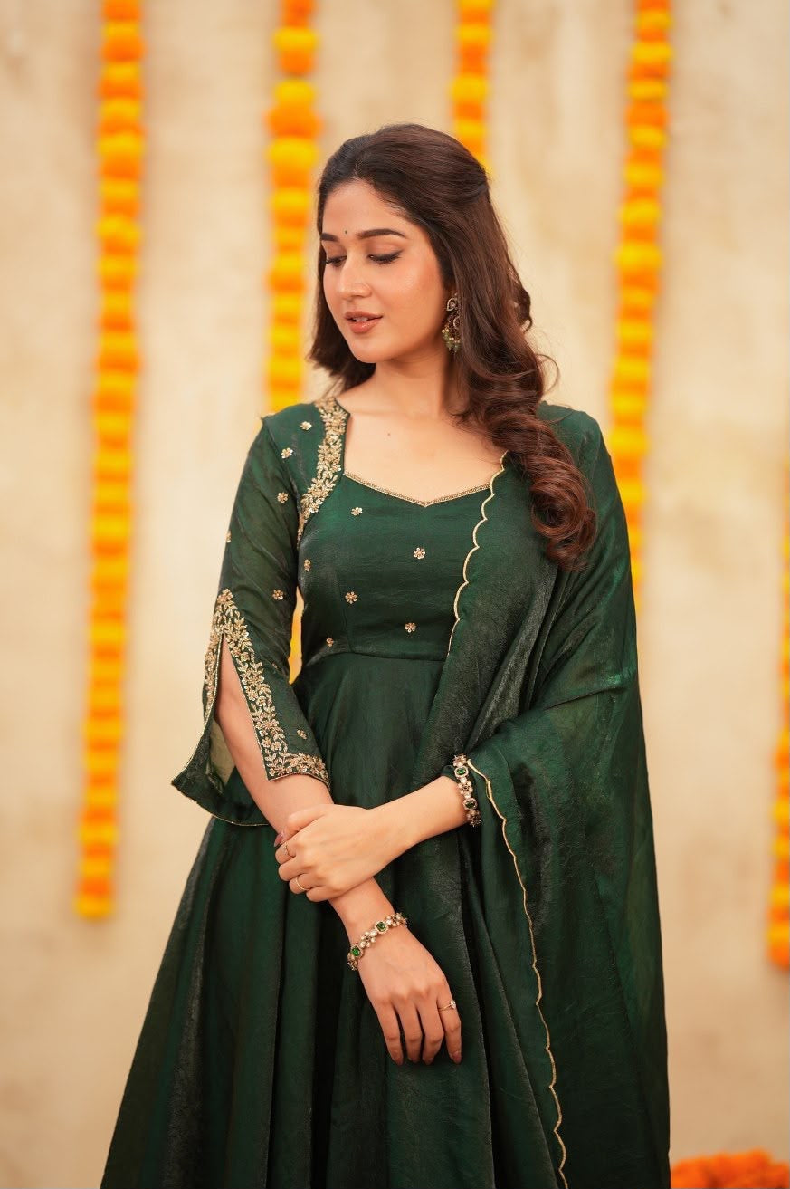 VANYA EMERALD ✨ – Sparkling Georgette Glimmer Gown with Dupatta 2XL