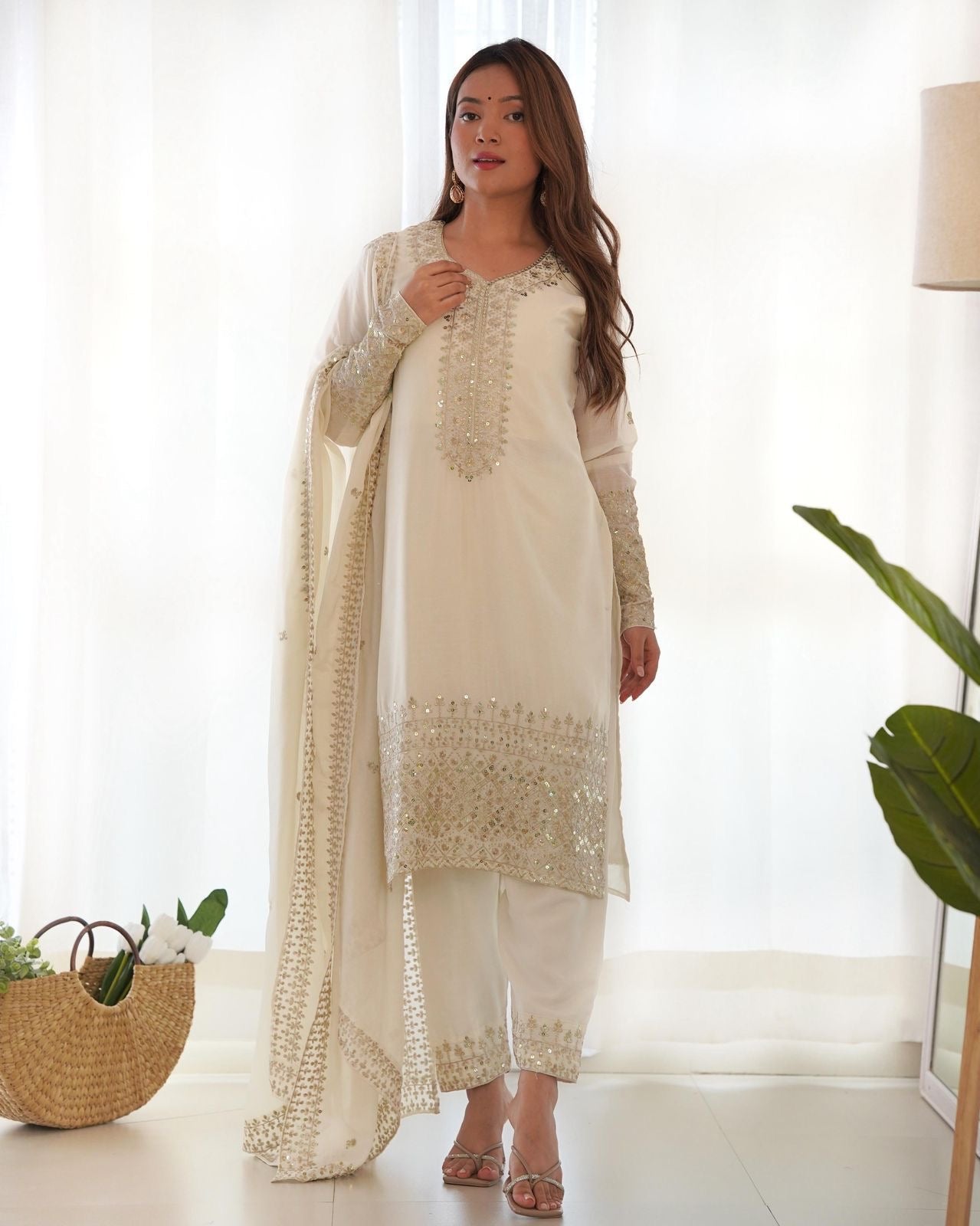 White Embroidered Salwar Kameez Set with Dupatta L Size