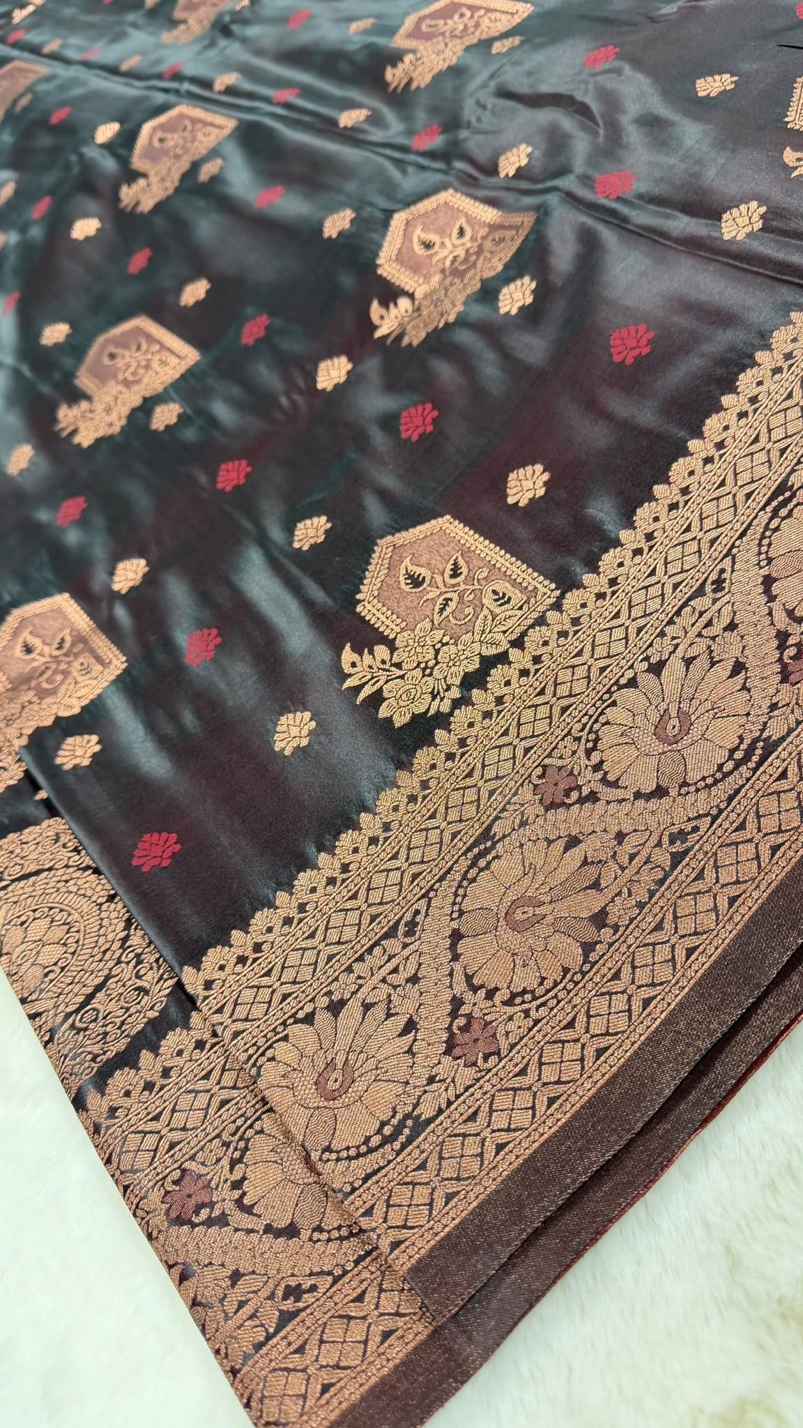 Banarasi Silk Saree – Dark Wine & Gold
