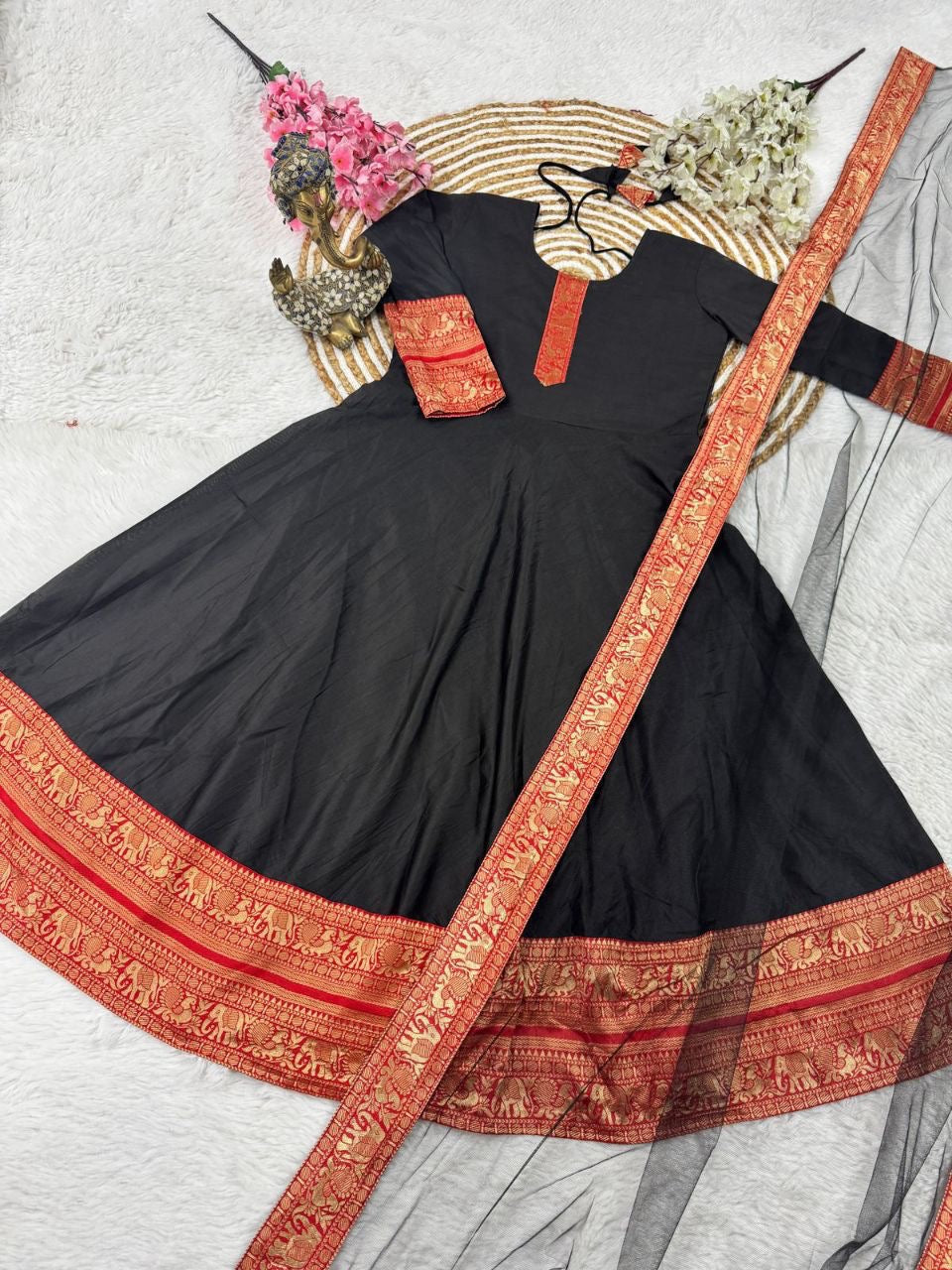 Anarkali Set Black Red L size