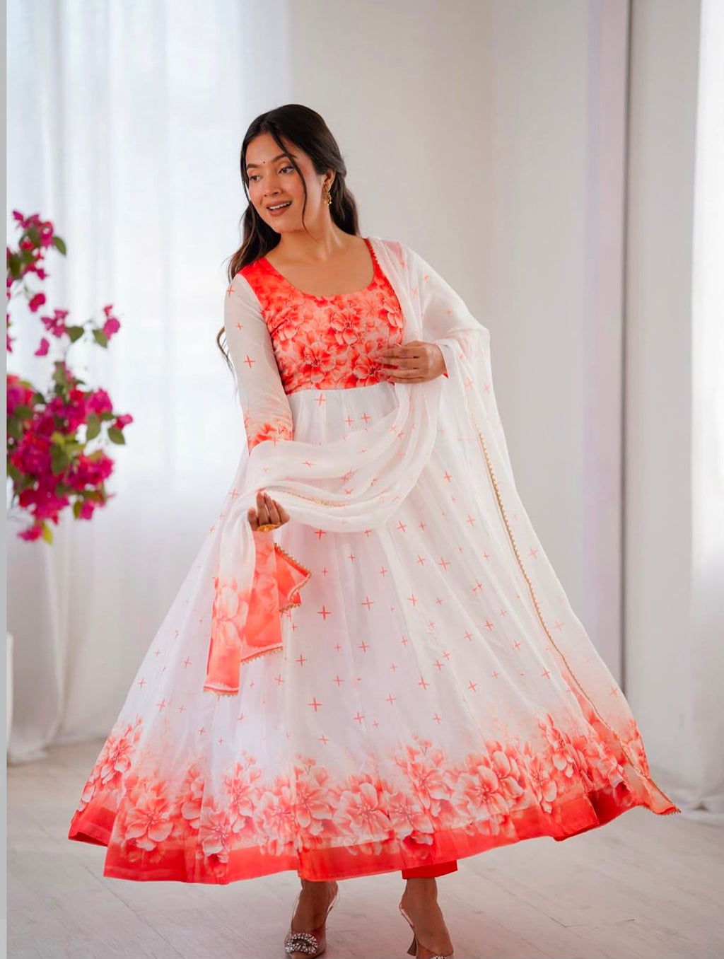 Embroidery mit Dupatta L Size