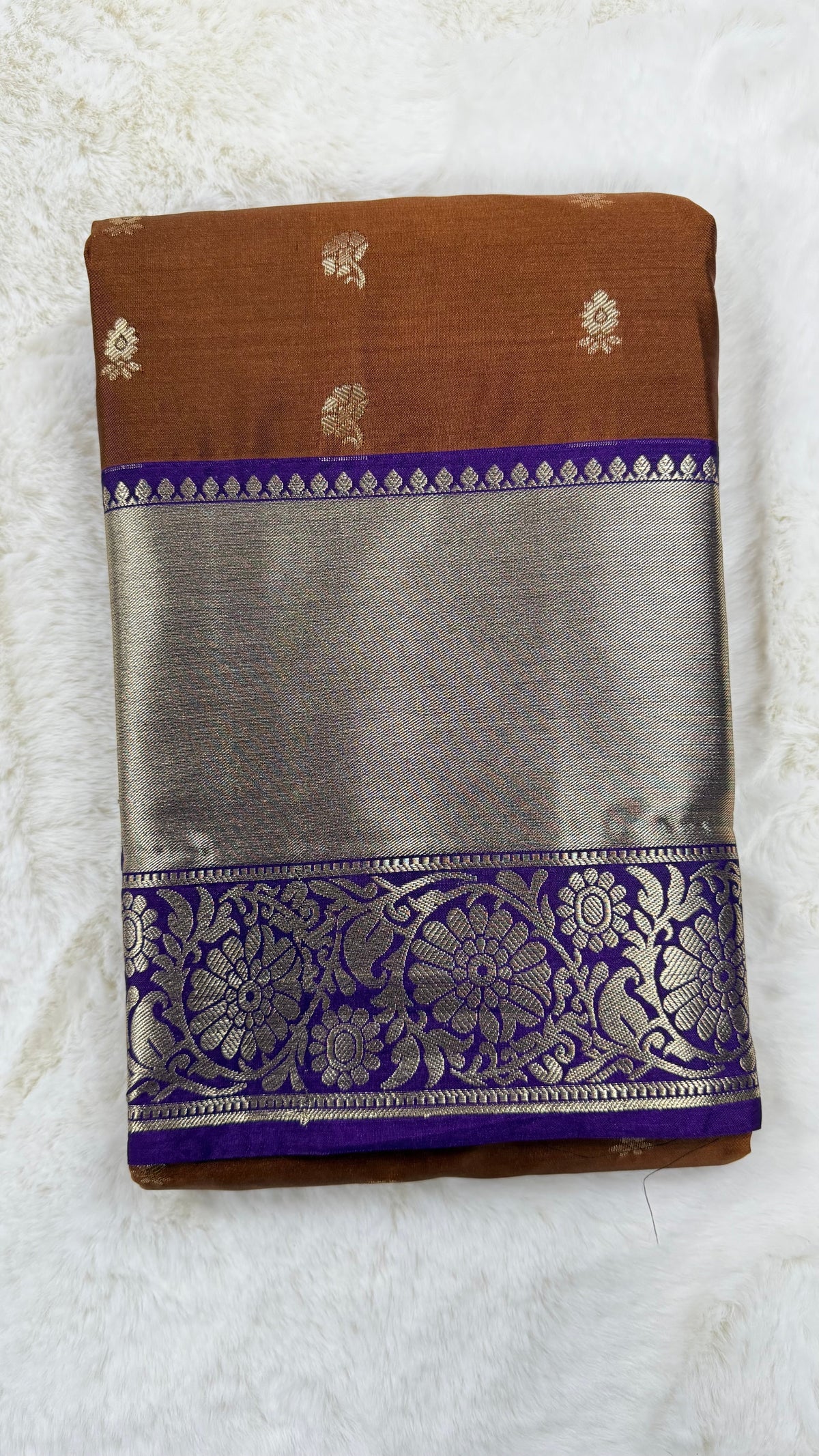 Silk Saree Braun-Lila