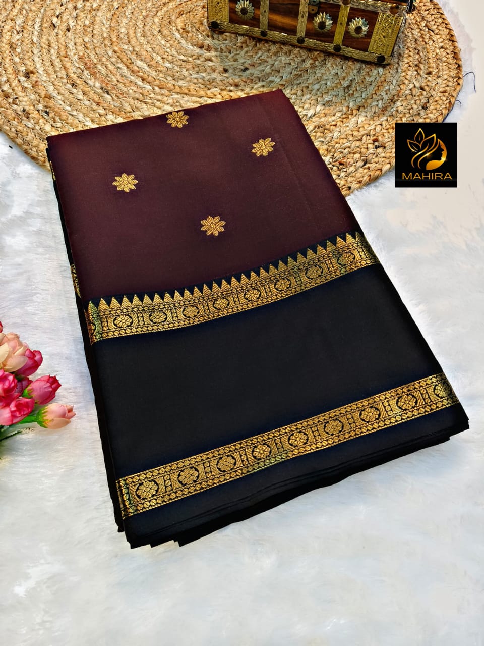 Trending Viral Collection Banarasi Semi Soft Saree