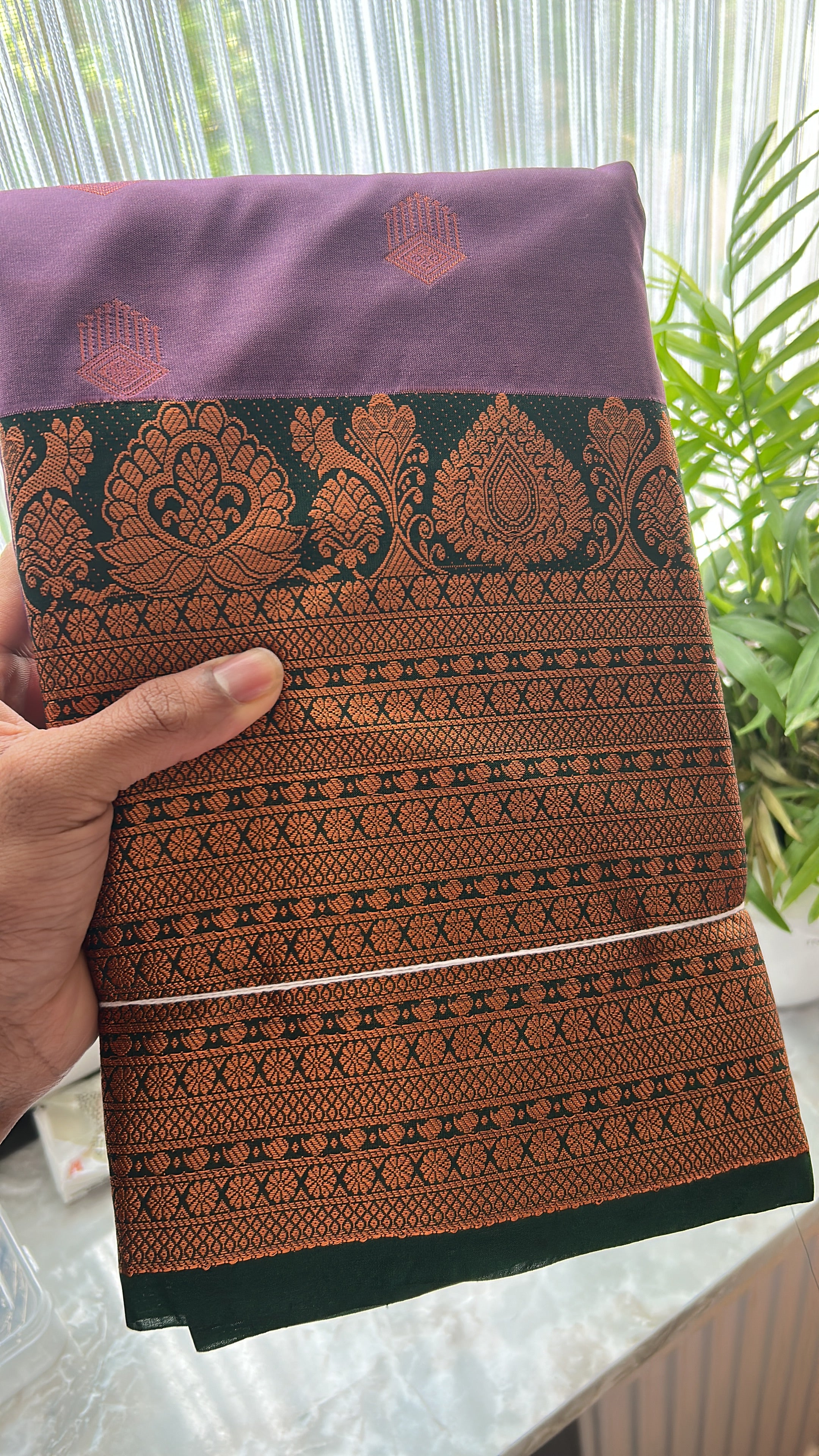 Kanjivaram zijden sari – mosterd & roze