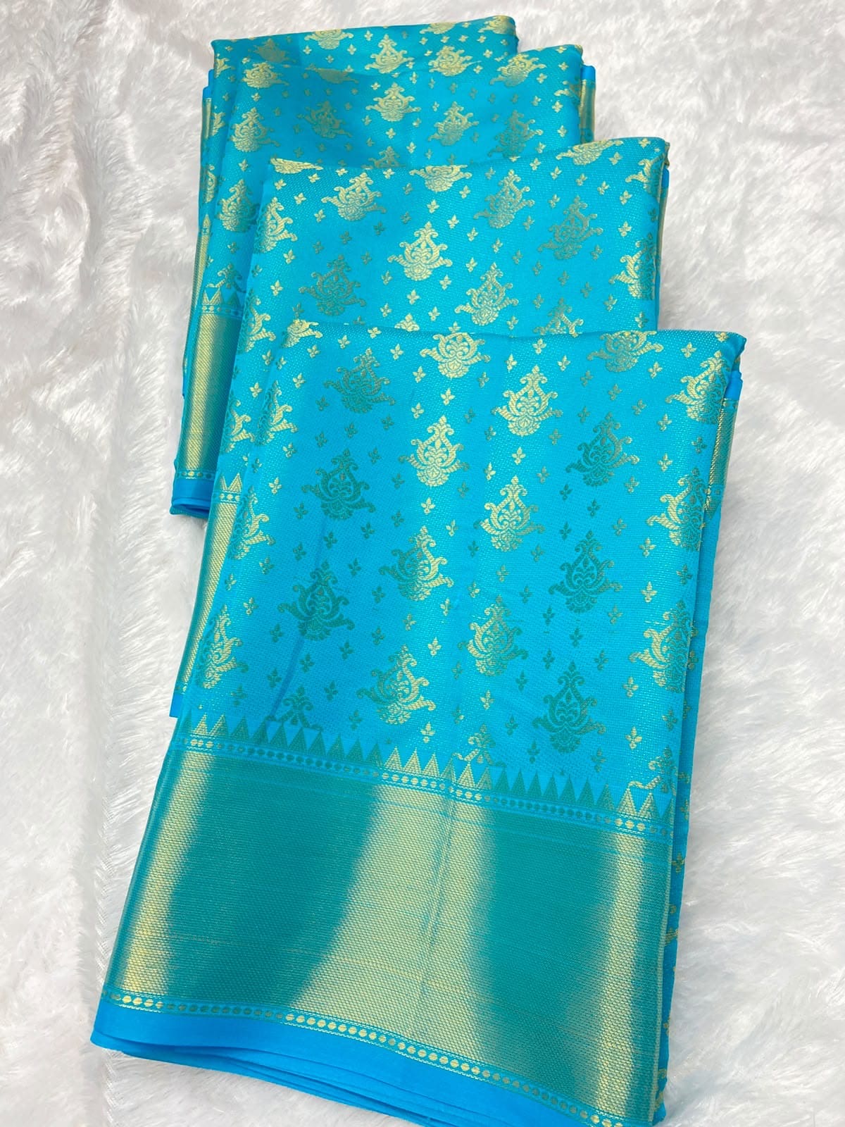 Trending Viral Banarasi Semi Soft Saree – Sky Blue with Gold Zari
