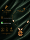 Gold Necklace – Square Pendant Set