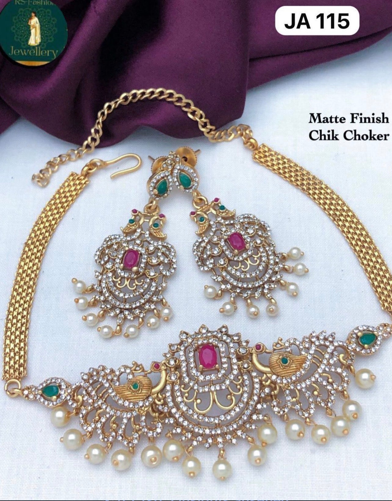 JA 115 Matte Afwerking Choker Set