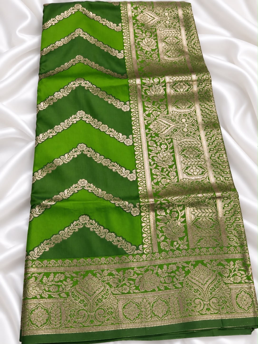 Saree mit Zickzack