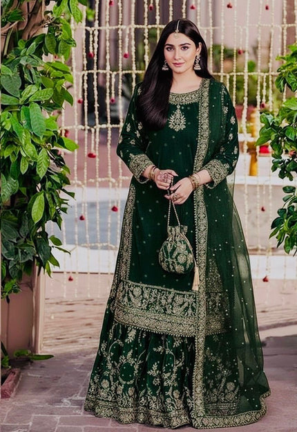 <strong>ELTON BELT</strong> | up close